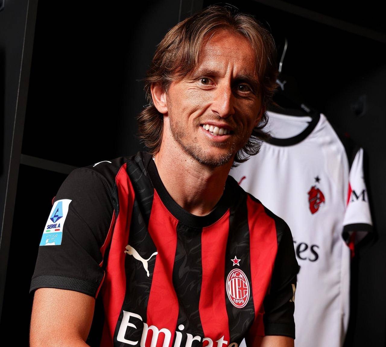 米体：博卡有意迪巴拉，这笔交易有可能在冬窗完成