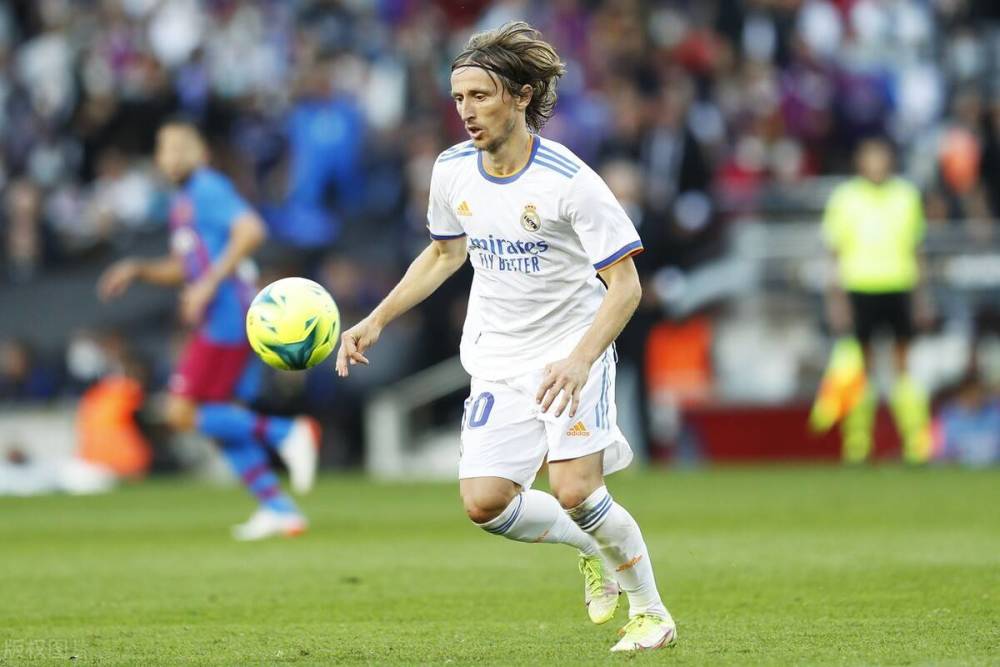 篮球CBA官方公布比赛精彩瞬间